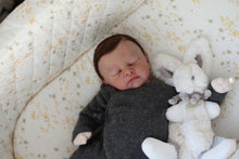Load image into Gallery viewer, ADIRA cuddle head