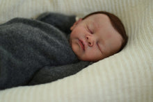 Load image into Gallery viewer, ADIRA cuddle head